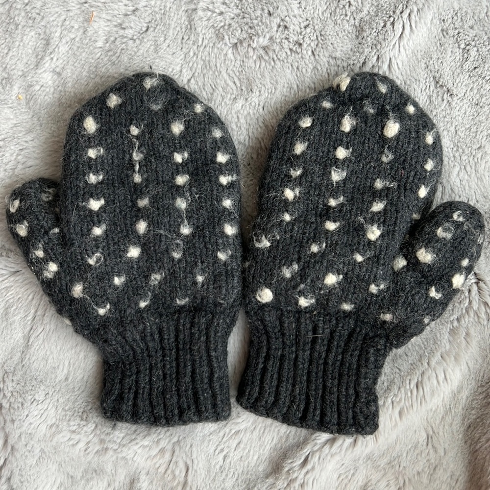 Gloves